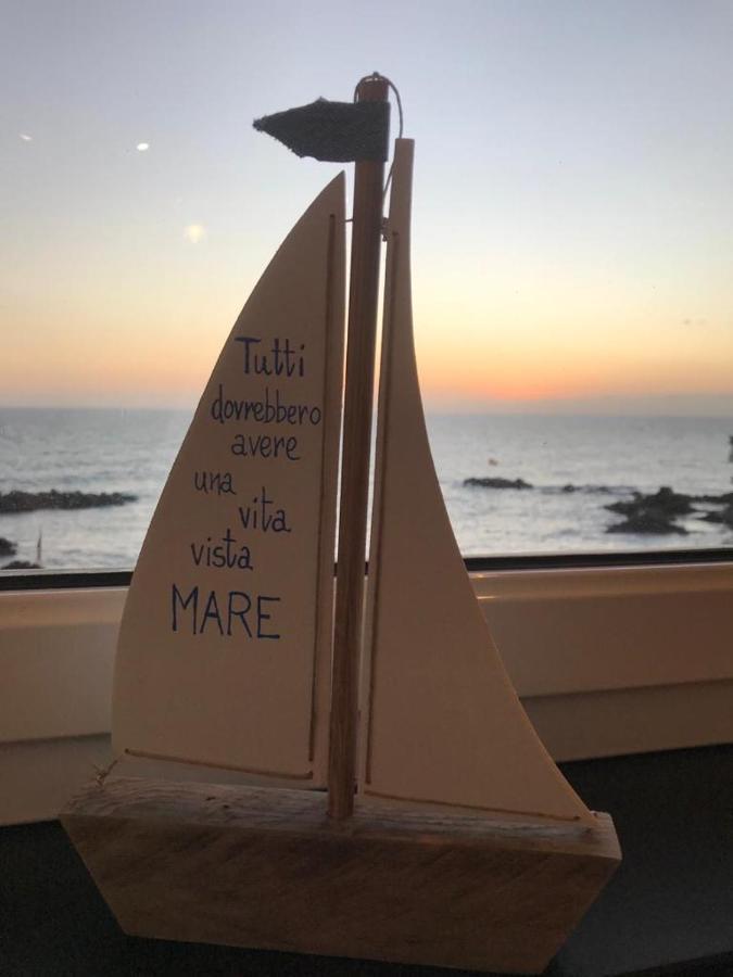 Ferienwohnung Casa Tabata Fronte Mare Genua Exterior foto
