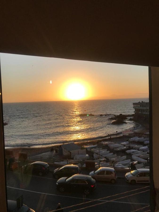 Ferienwohnung Casa Tabata Fronte Mare Genua Exterior foto