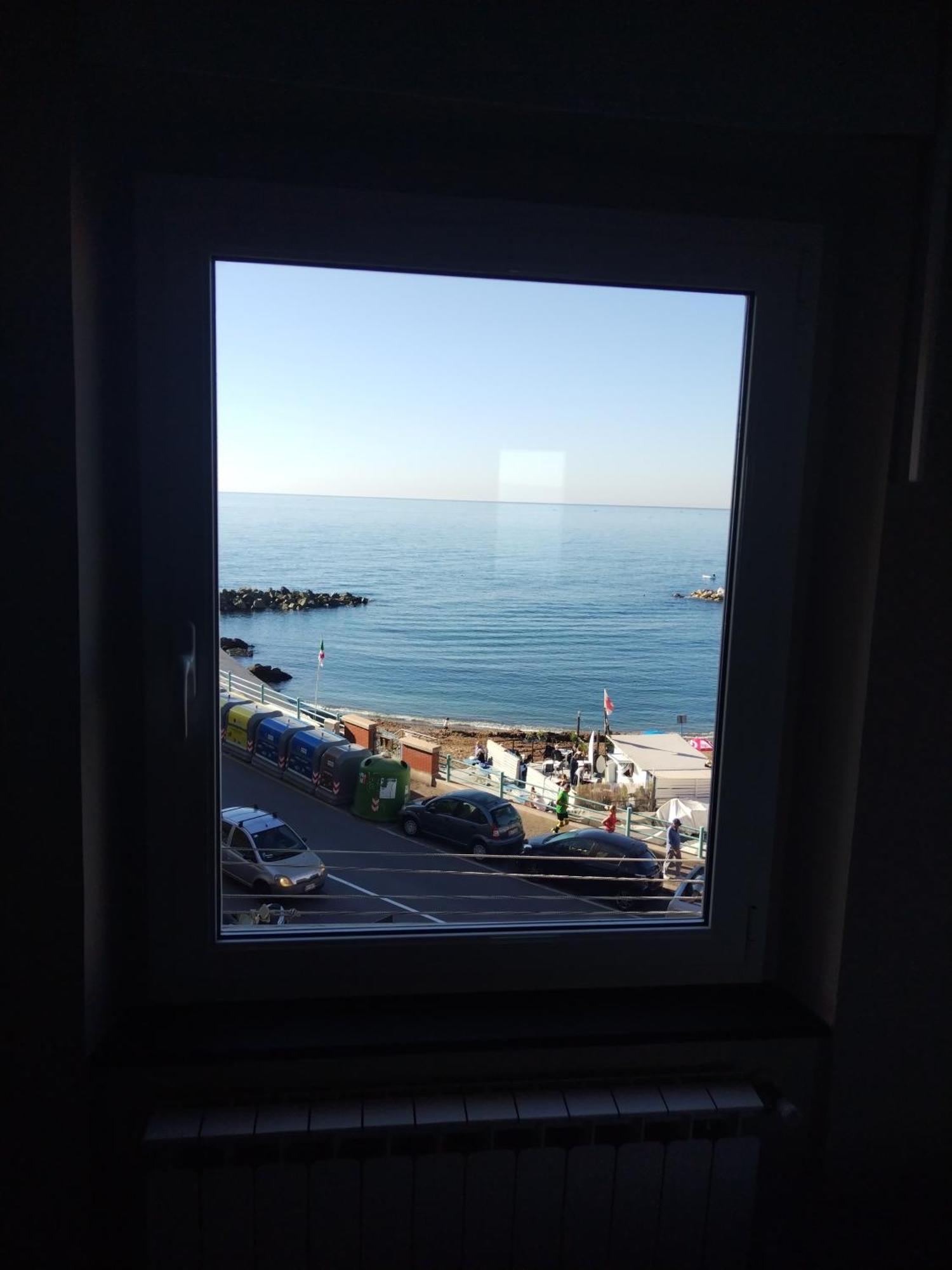 Ferienwohnung Casa Tabata Fronte Mare Genua Exterior foto